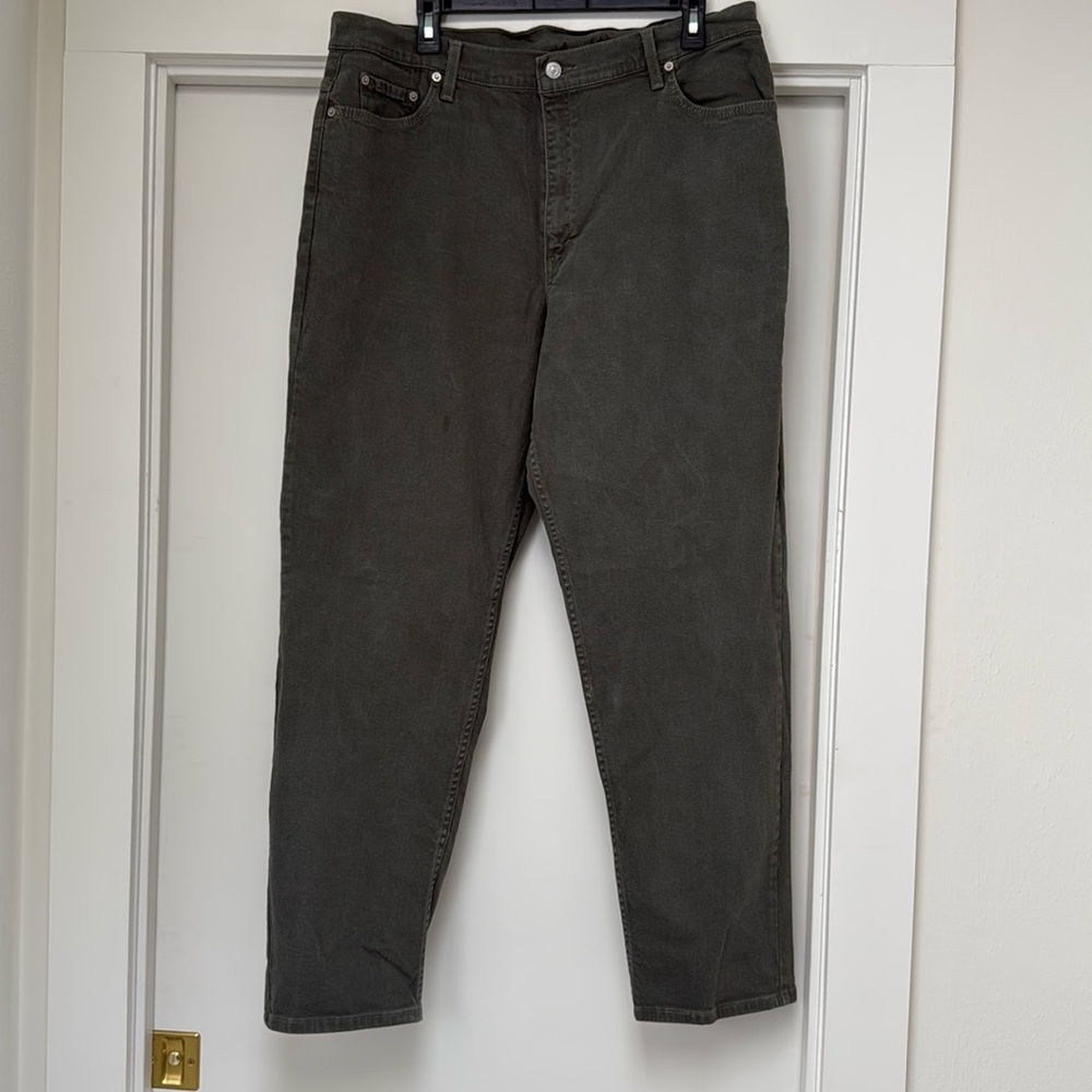 Levi’s 550 Relaxed Fit Tapered Leg Spruce Green Size 18 Length Medium